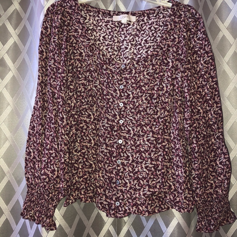 loft peasant blouse button up smocked wrists very feminine size medium